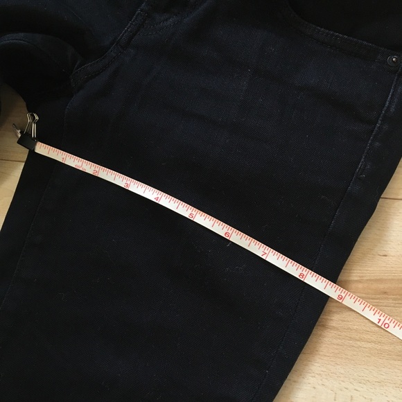 Aritzia Castings Jet Black Mid-rise Cropped Skinny Jeans - Picture 4 of 8